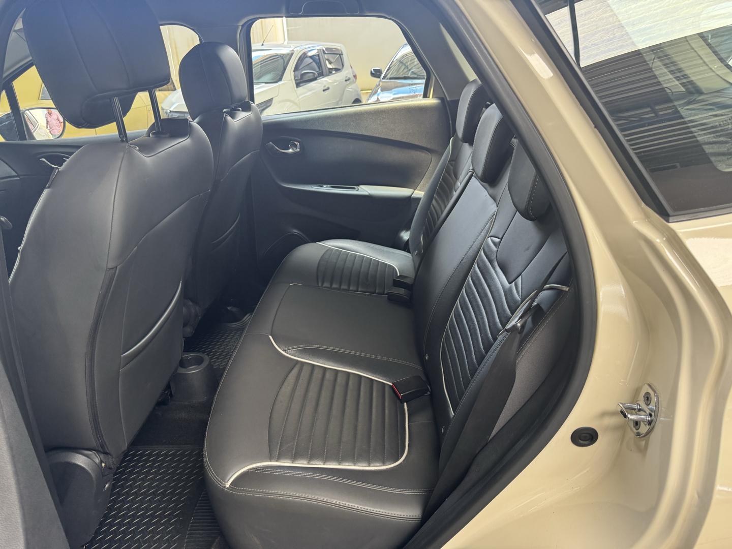 RENAULT Captur - Foto