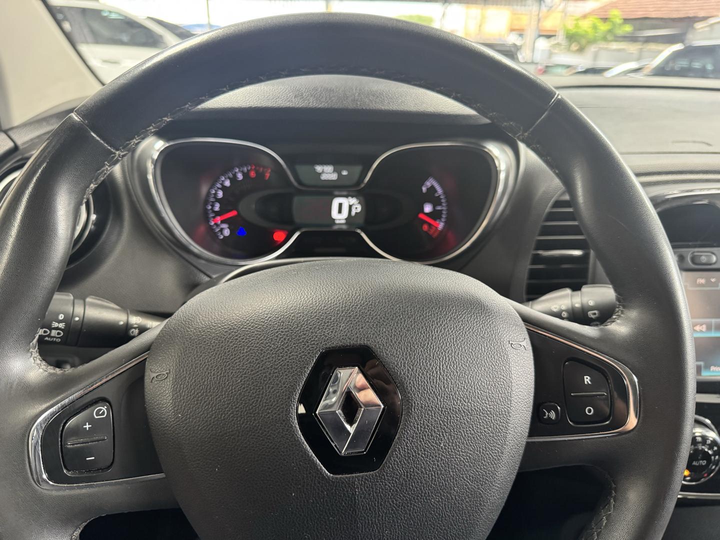 RENAULT Captur - Foto