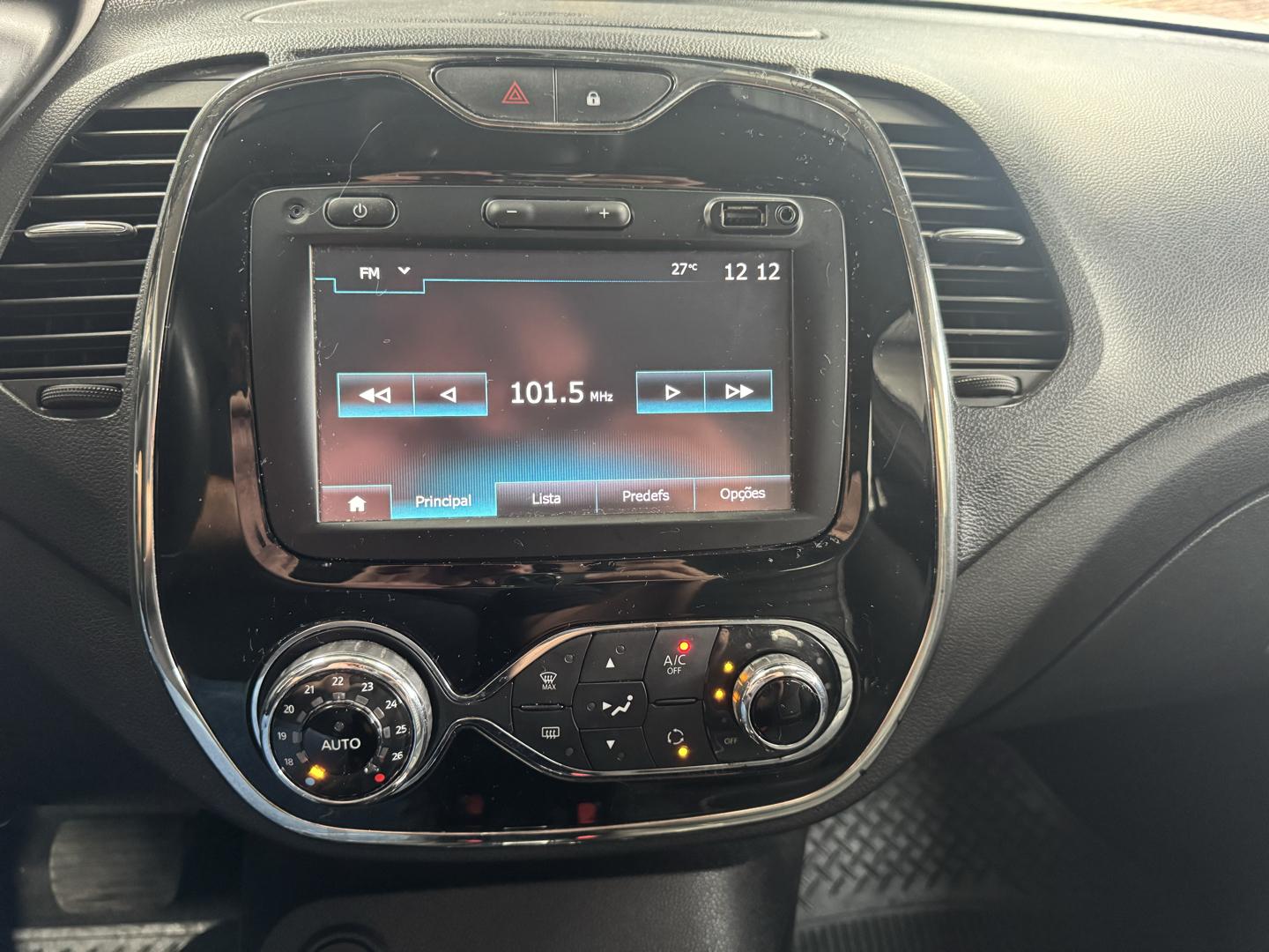 RENAULT Captur - Foto