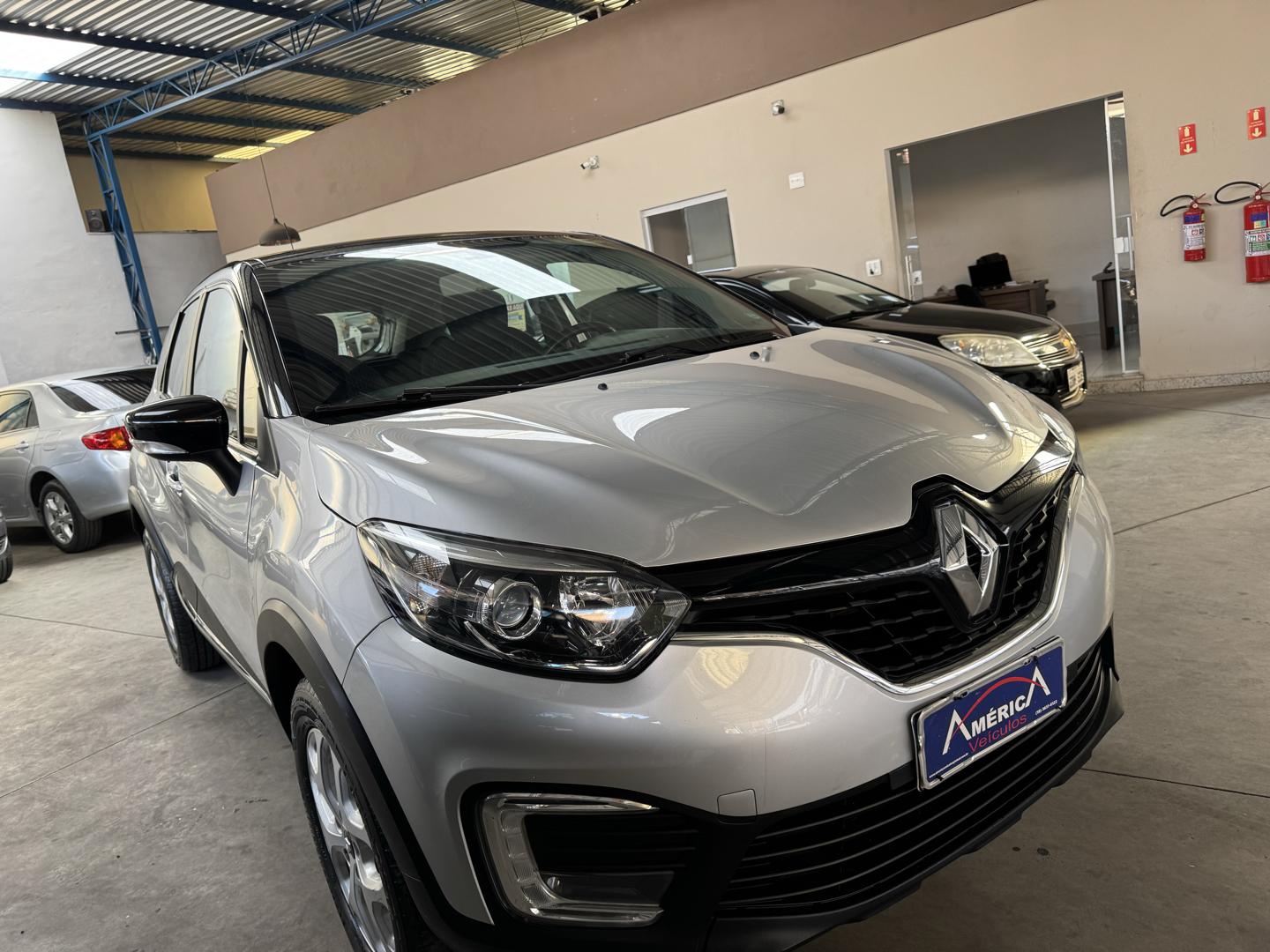 RENAULT Captur - Foto