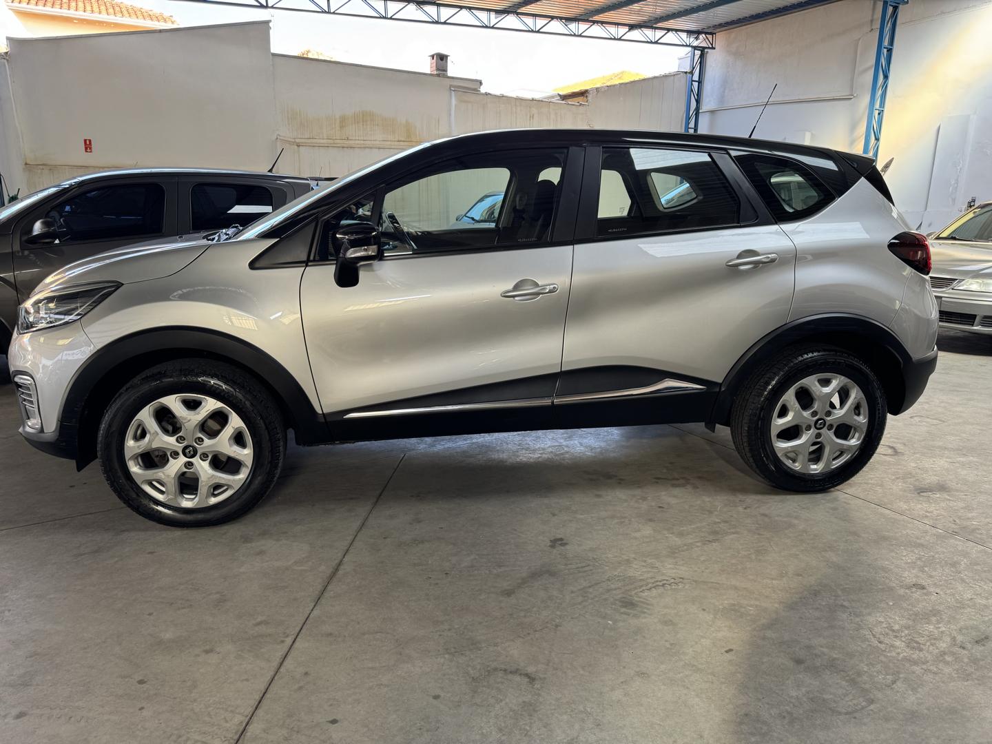 RENAULT Captur - Foto
