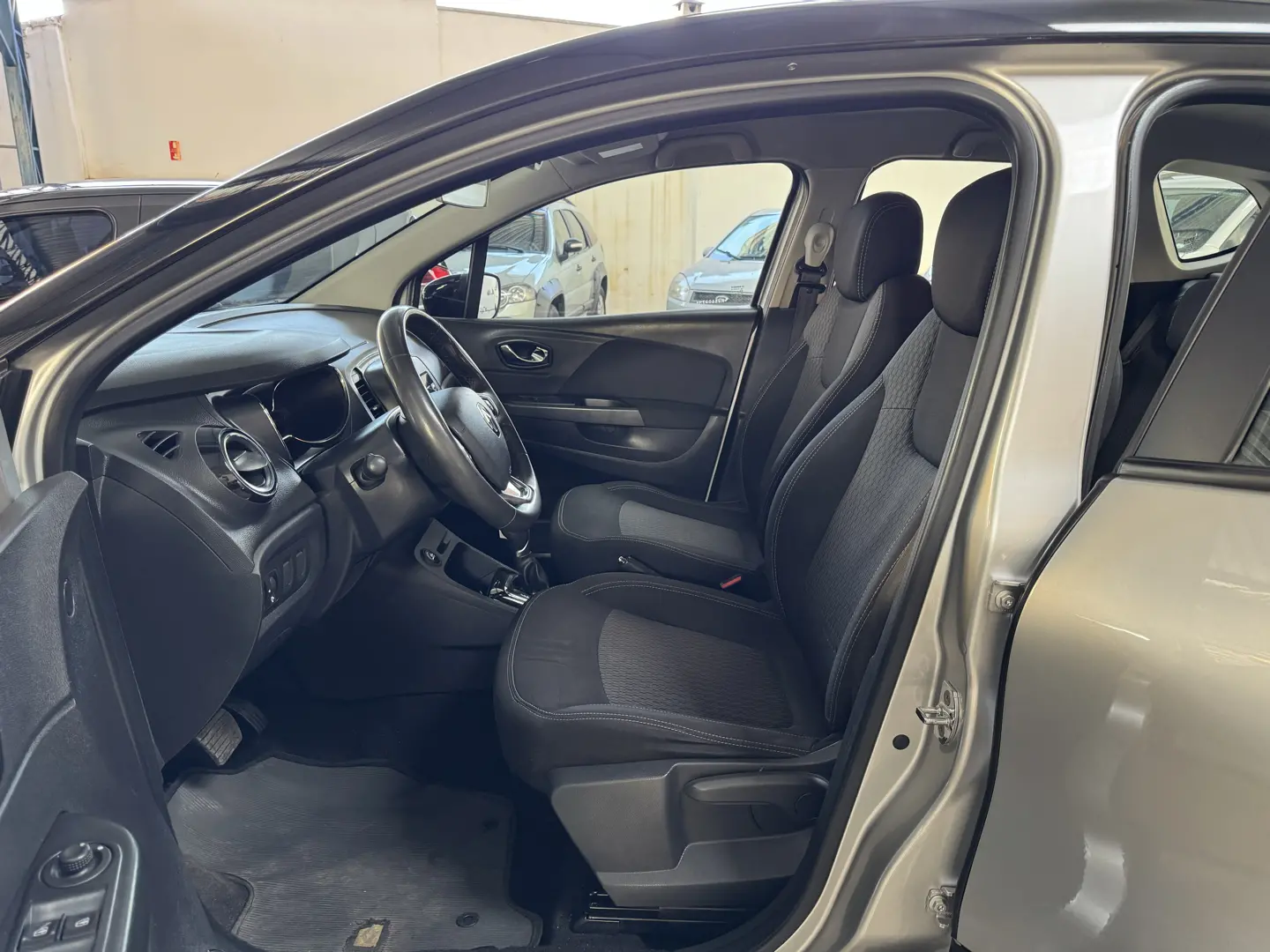 RENAULT Captur - Foto