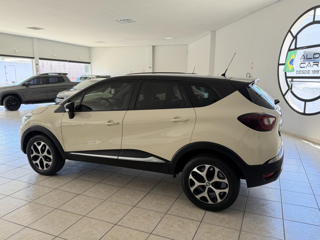 RENAULT Captur - Foto