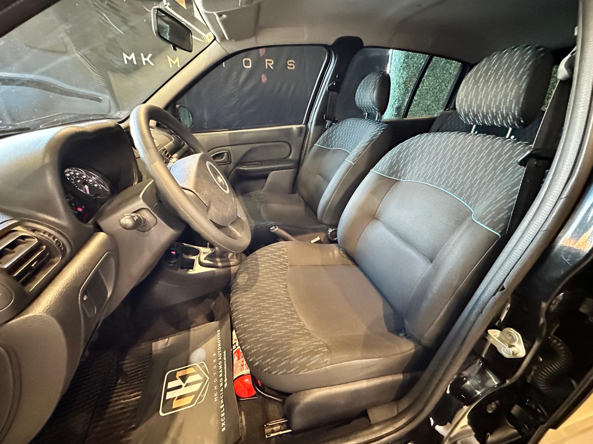 RENAULT Clio Hatch - Foto