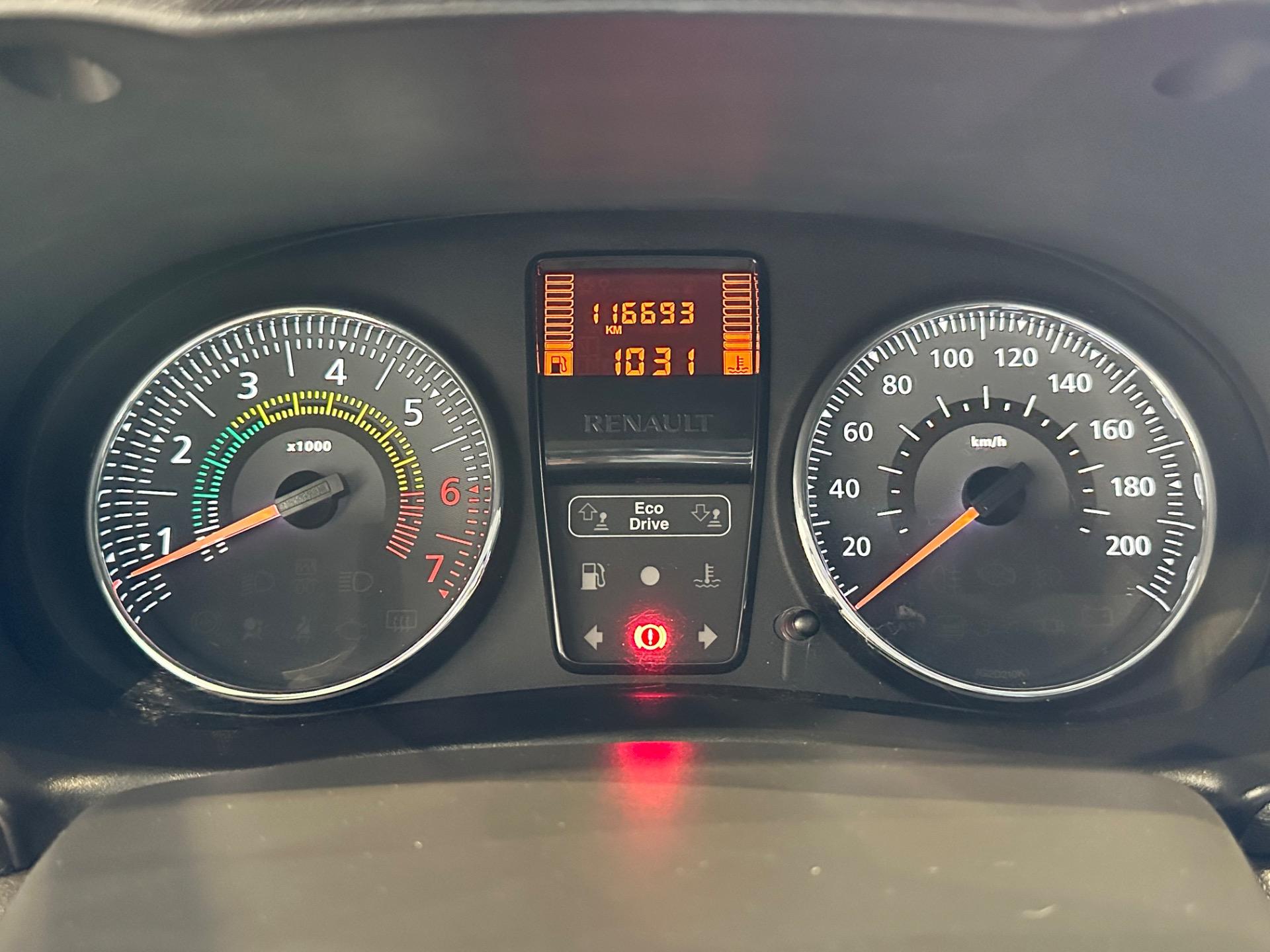 RENAULT Clio Hatch - Foto