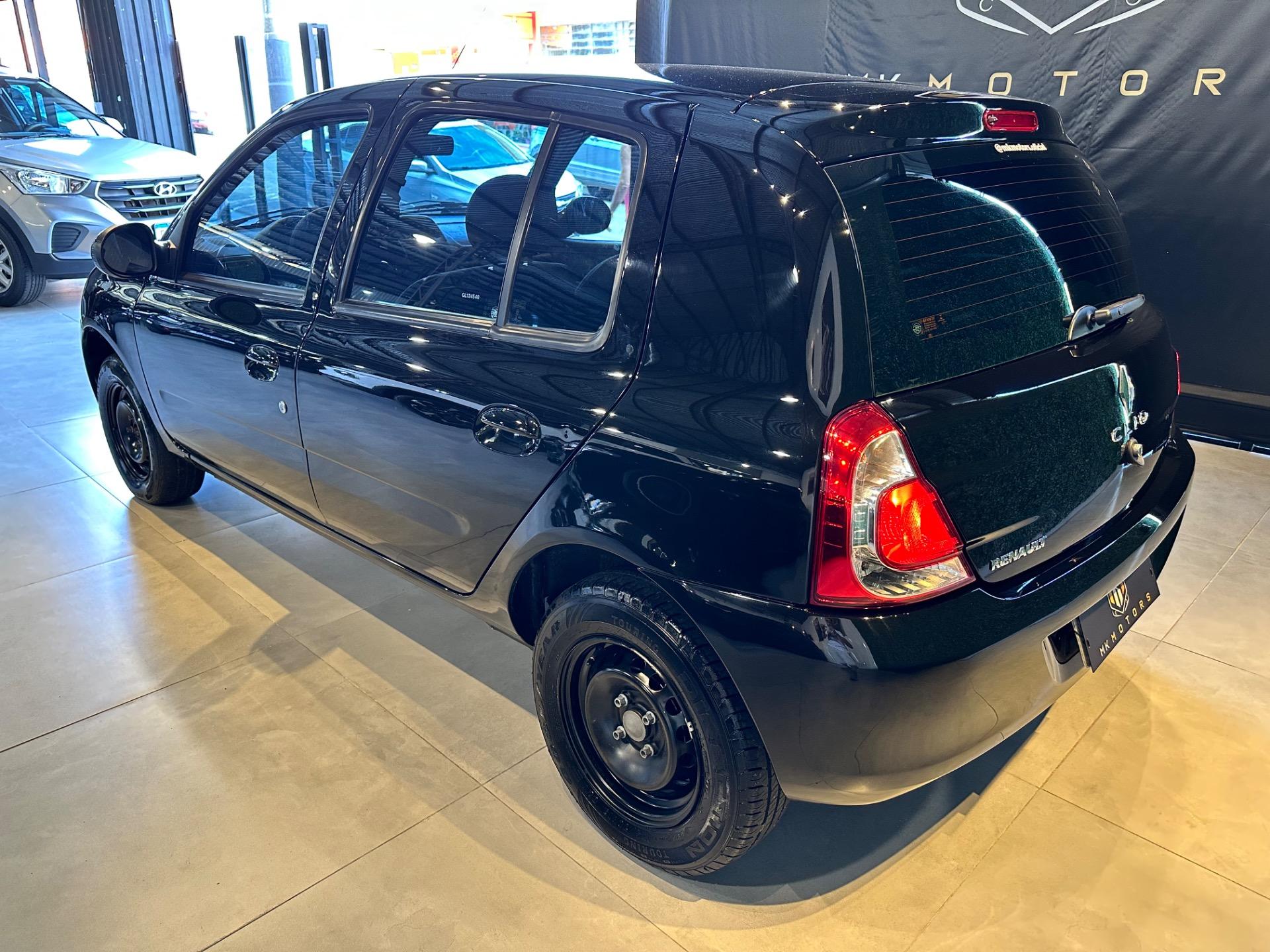 RENAULT Clio Hatch - Foto