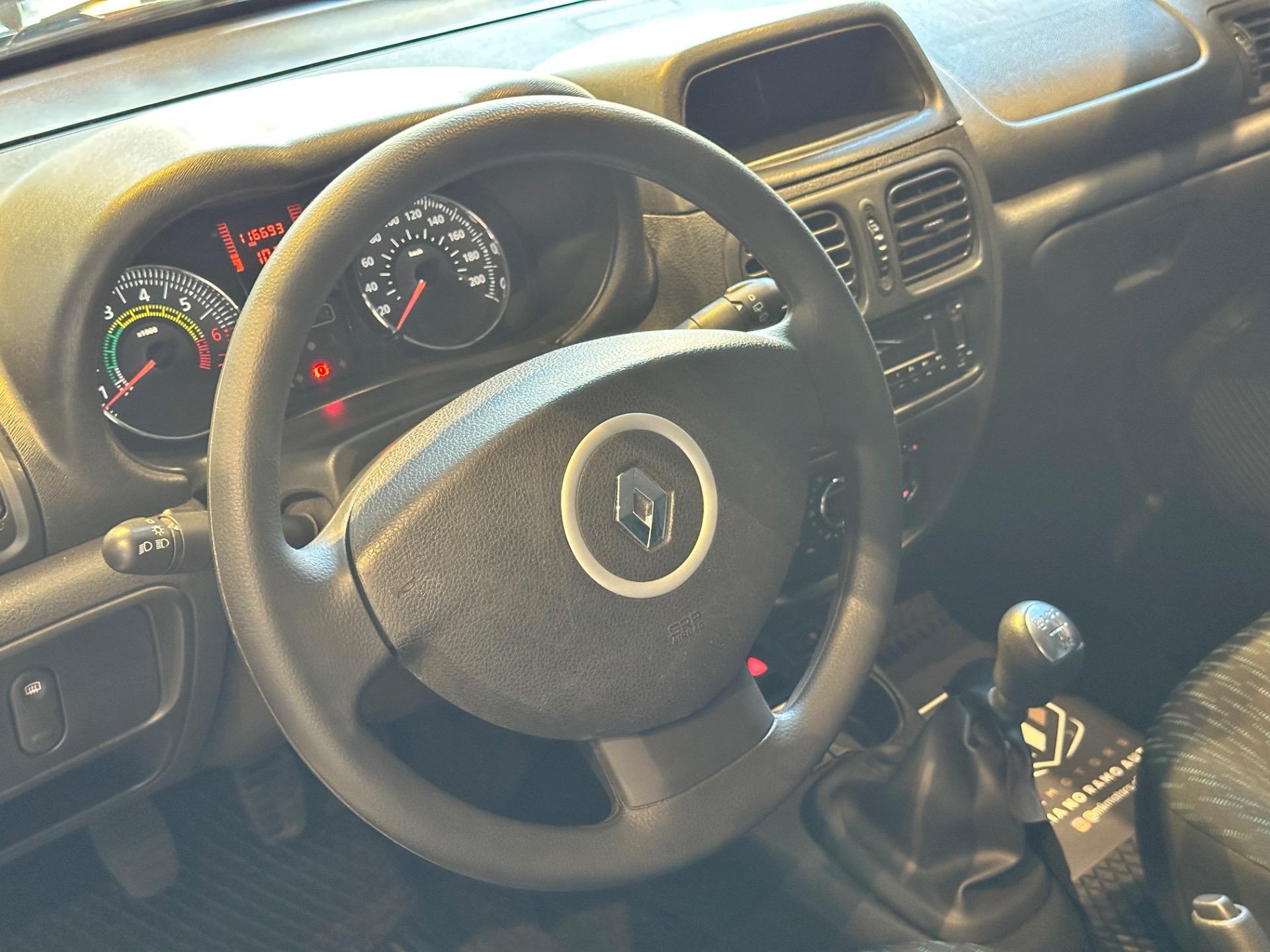 RENAULT Clio Hatch - Foto