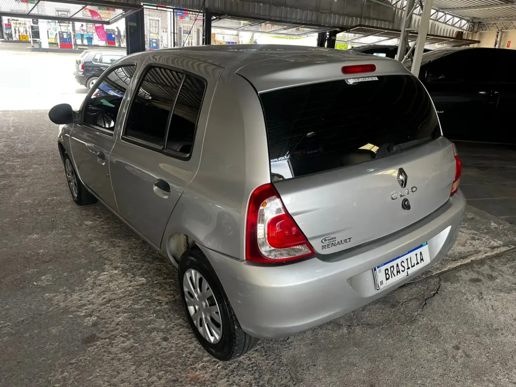 RENAULT Clio Hatch - Foto