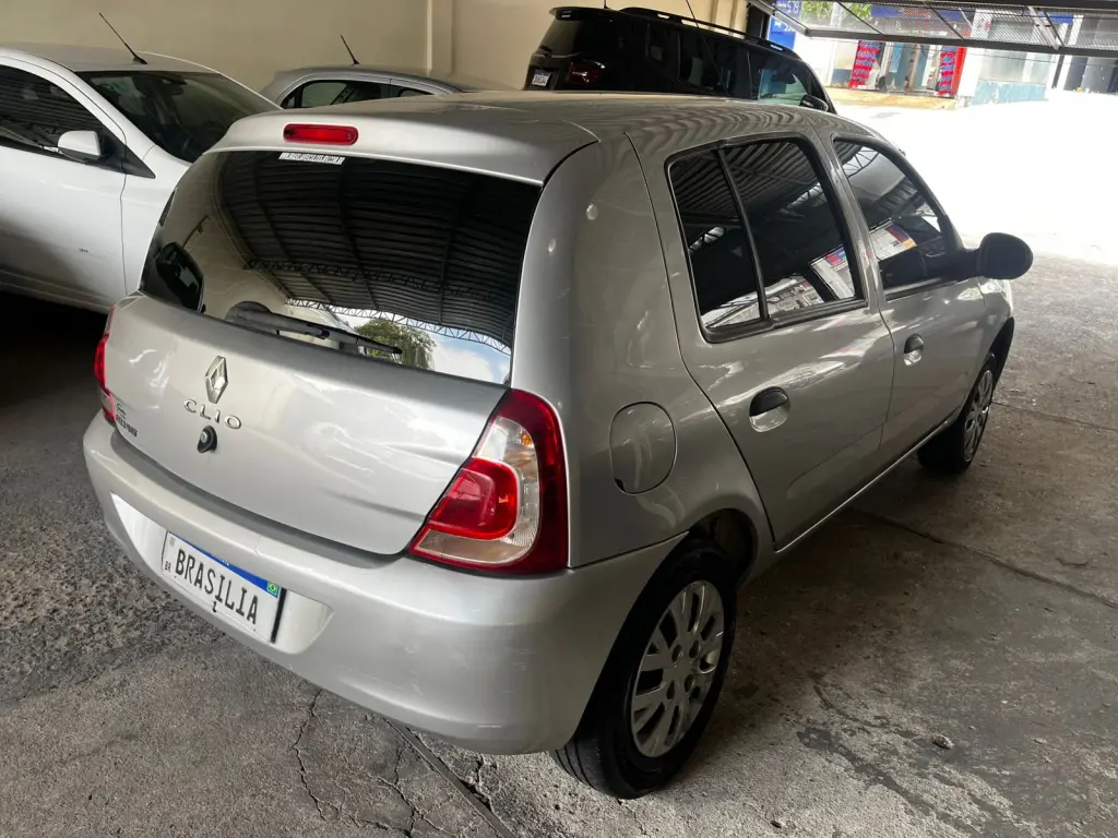 RENAULT Clio Hatch - Foto