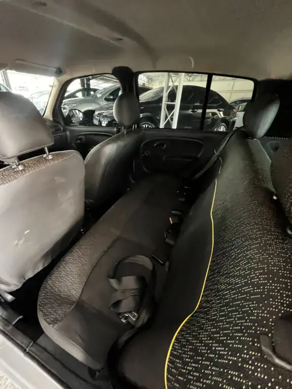 RENAULT Clio Hatch - Foto