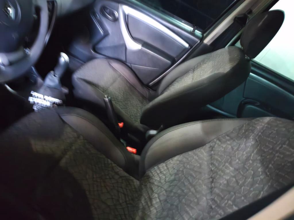 RENAULT Duster - Foto