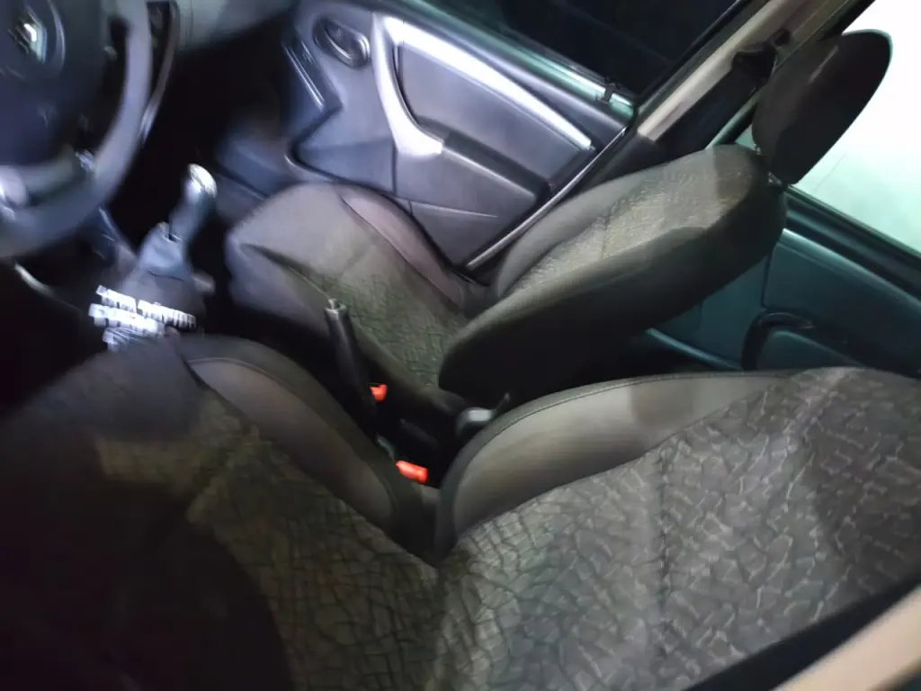 RENAULT Duster - Foto