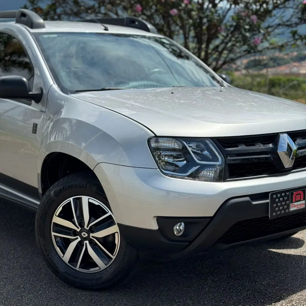 RENAULT Duster - Foto