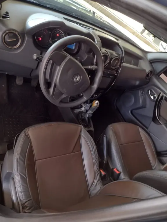 RENAULT Duster - Foto