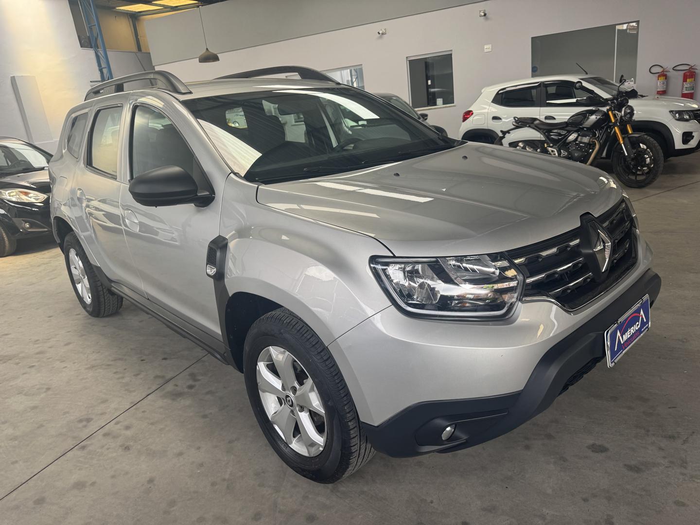 RENAULT Duster - Foto