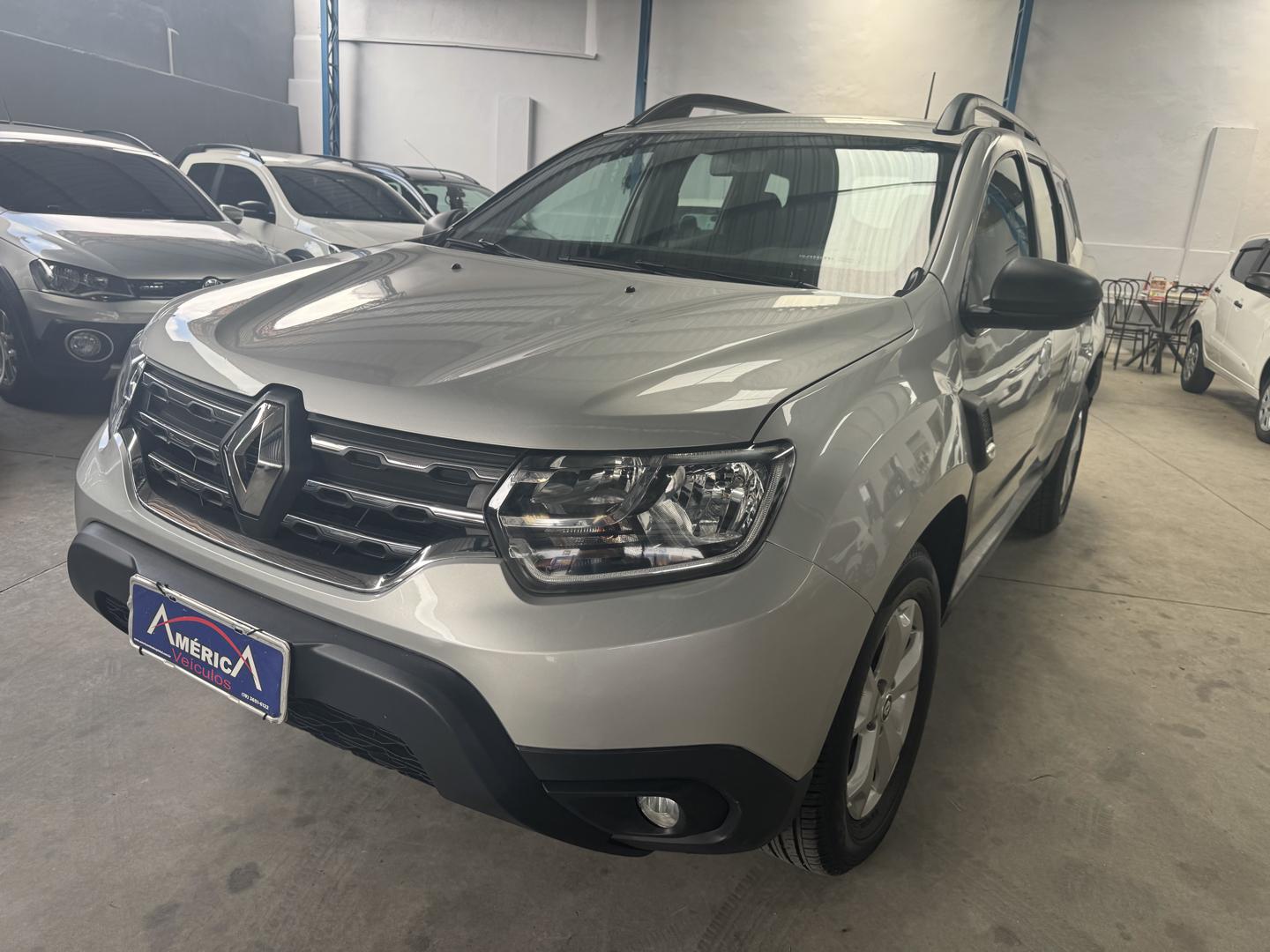 RENAULT Duster - Foto