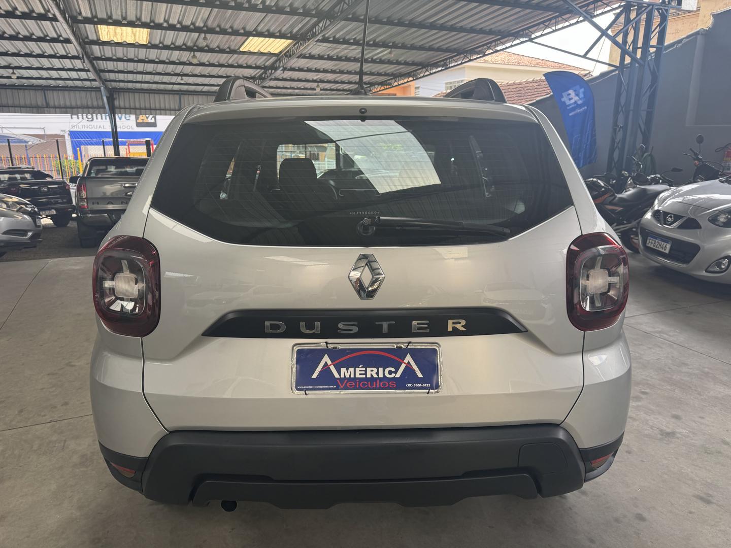 RENAULT Duster - Foto