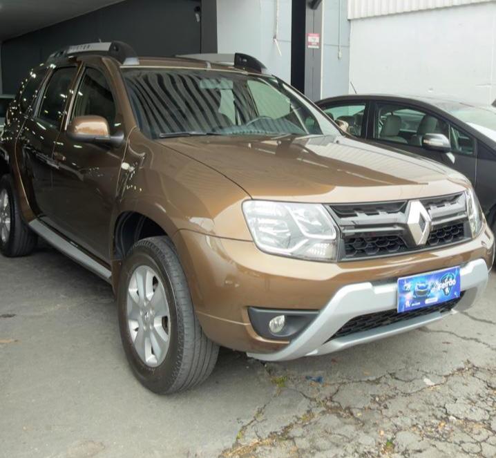 RENAULT Duster - Foto