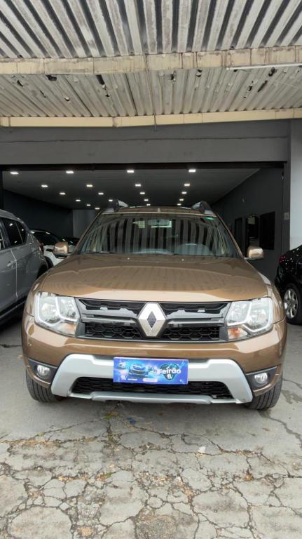 RENAULT Duster - Foto