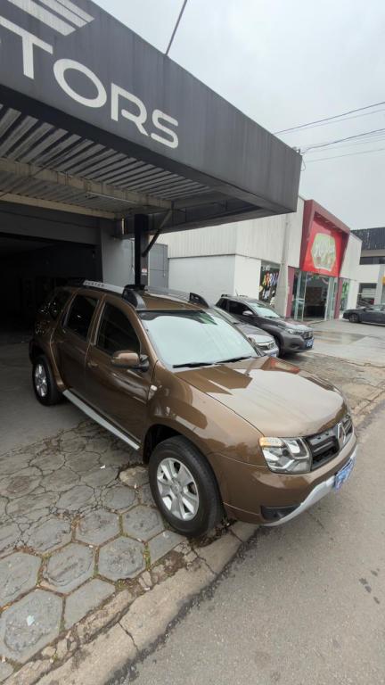 RENAULT Duster - Foto