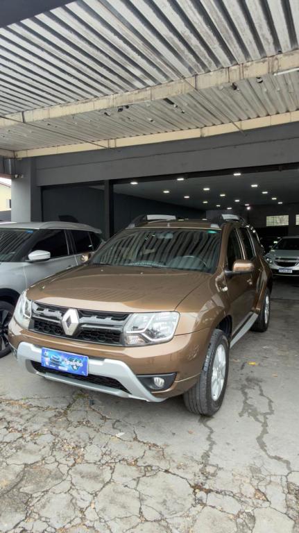 RENAULT Duster - Foto