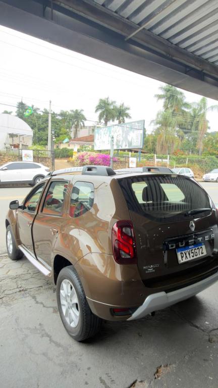 RENAULT Duster - Foto