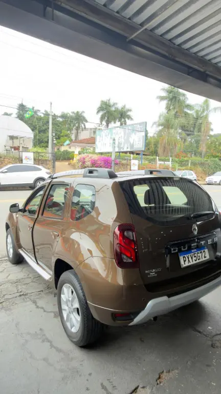 RENAULT Duster - Foto