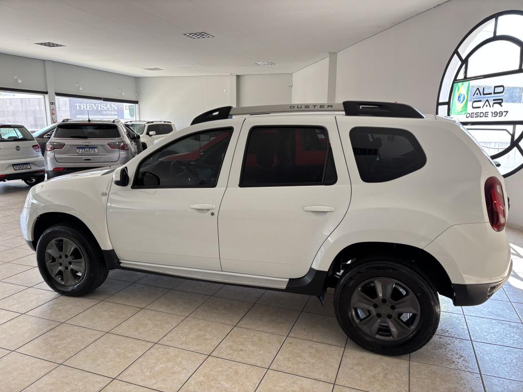 RENAULT Duster - Foto