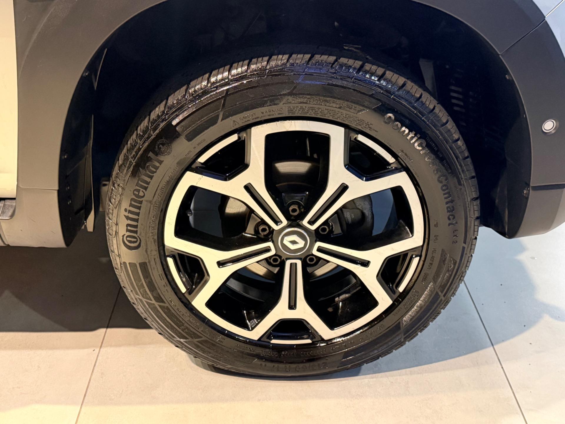 RENAULT Duster - Foto