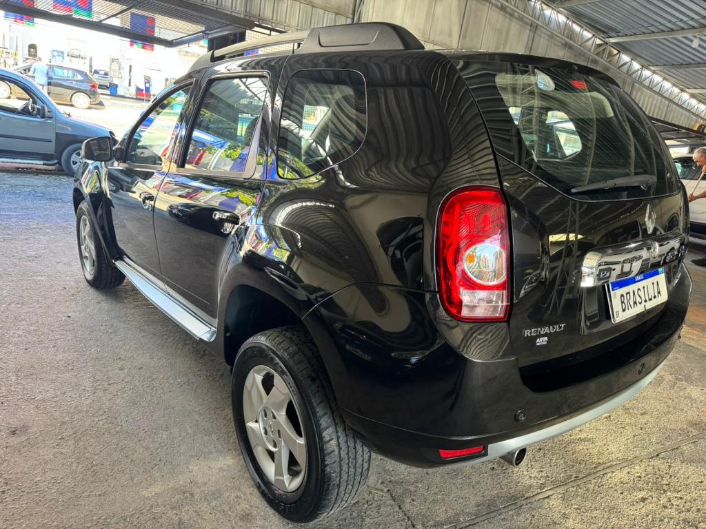 RENAULT Duster - Foto