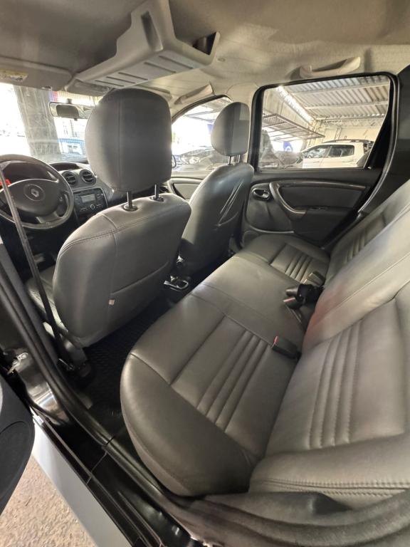 RENAULT Duster - Foto