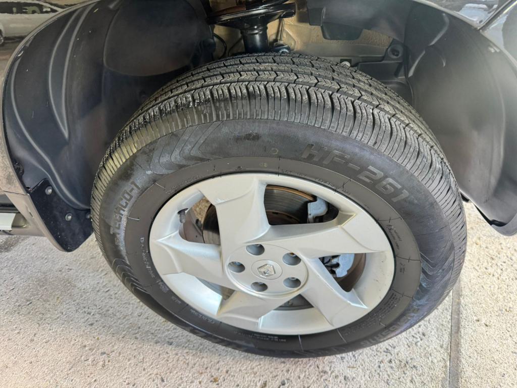 RENAULT Duster - Foto