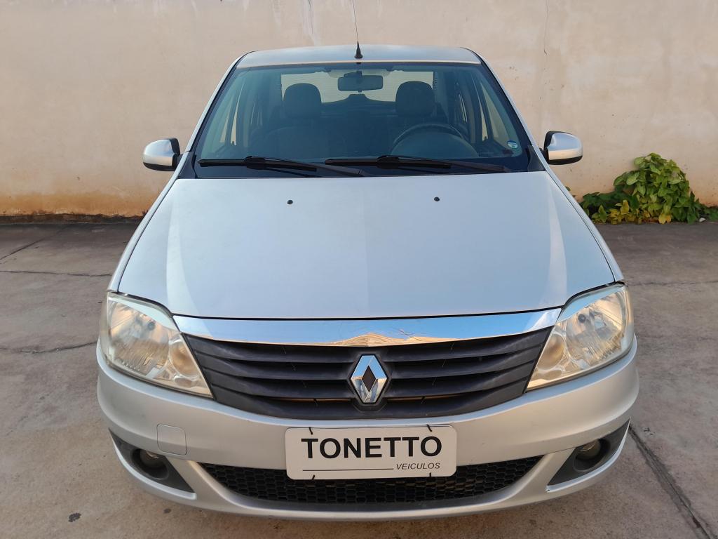 RENAULT Logan - Foto