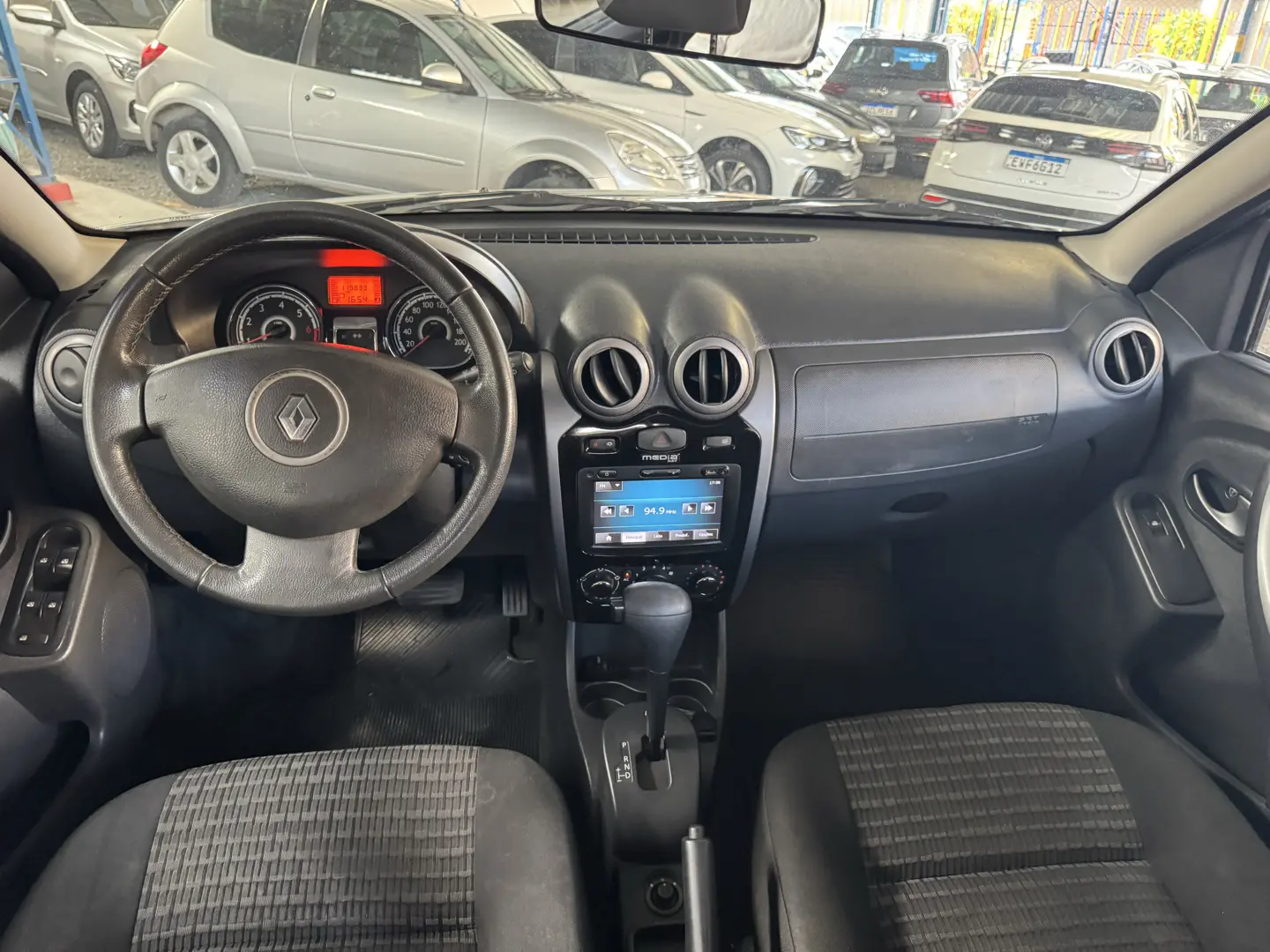 RENAULT Sandero - Foto