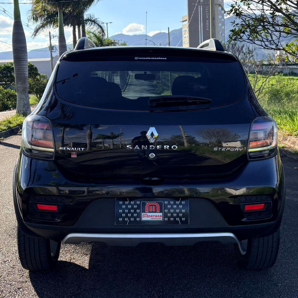 RENAULT Sandero - Foto