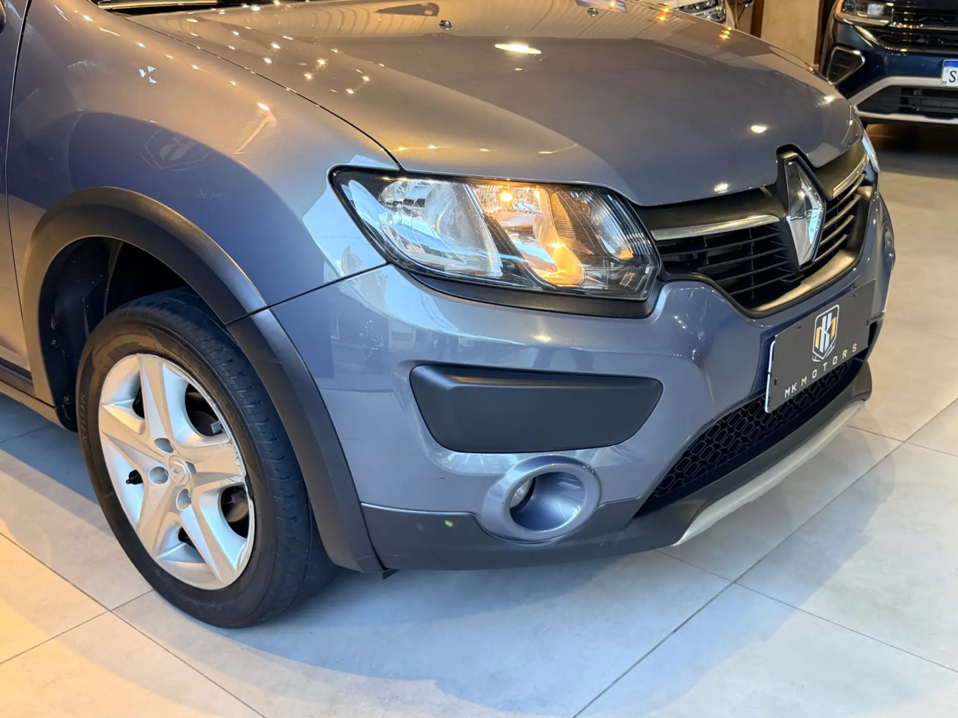 RENAULT Sandero - Foto
