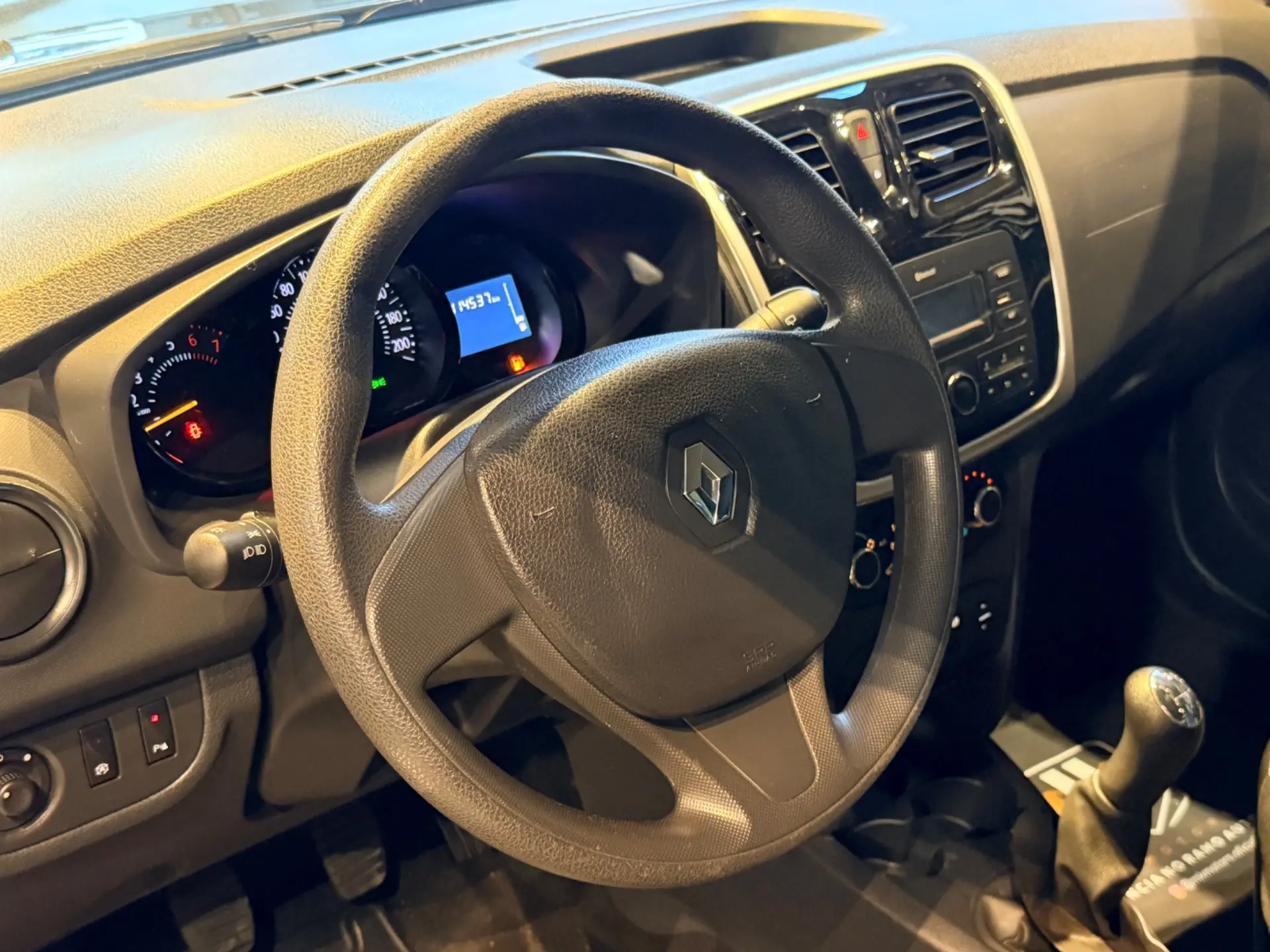 RENAULT Sandero - Foto