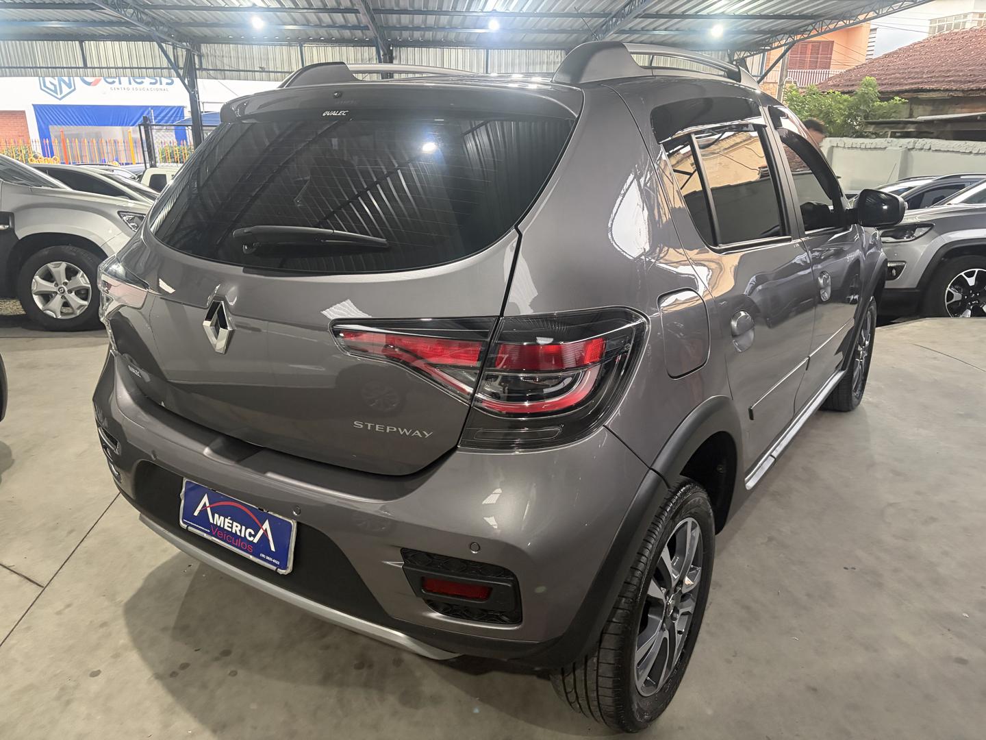 RENAULT Stepway - Foto