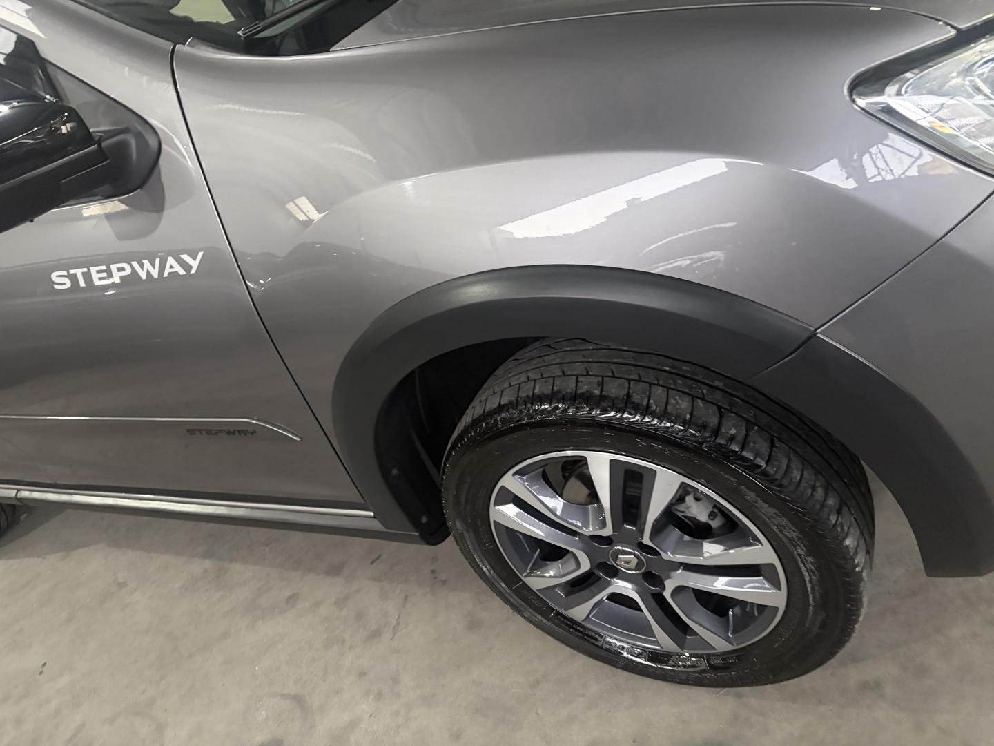 RENAULT Stepway - Foto