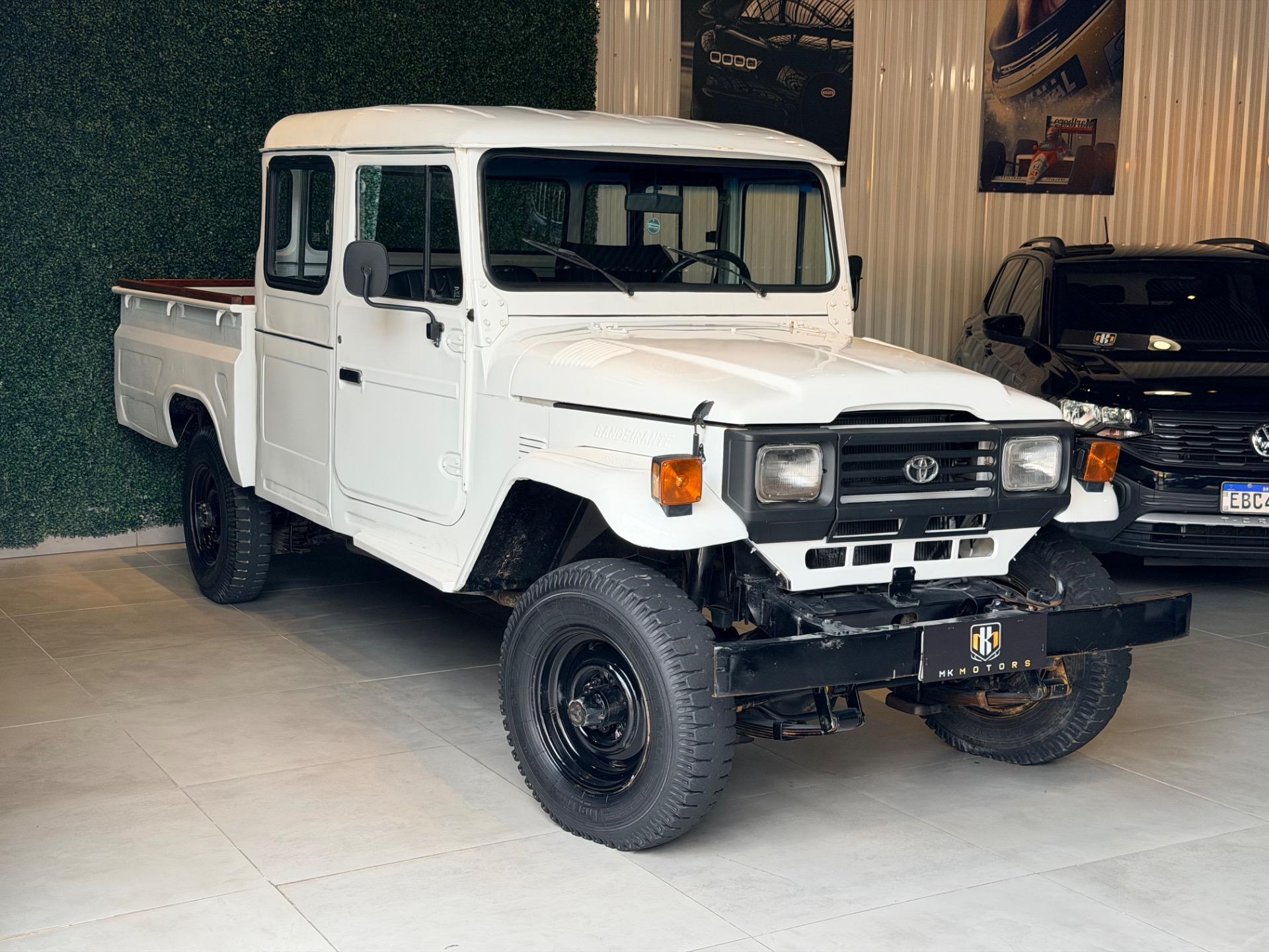 TOYOTA Bandeirante Pick-up - Foto