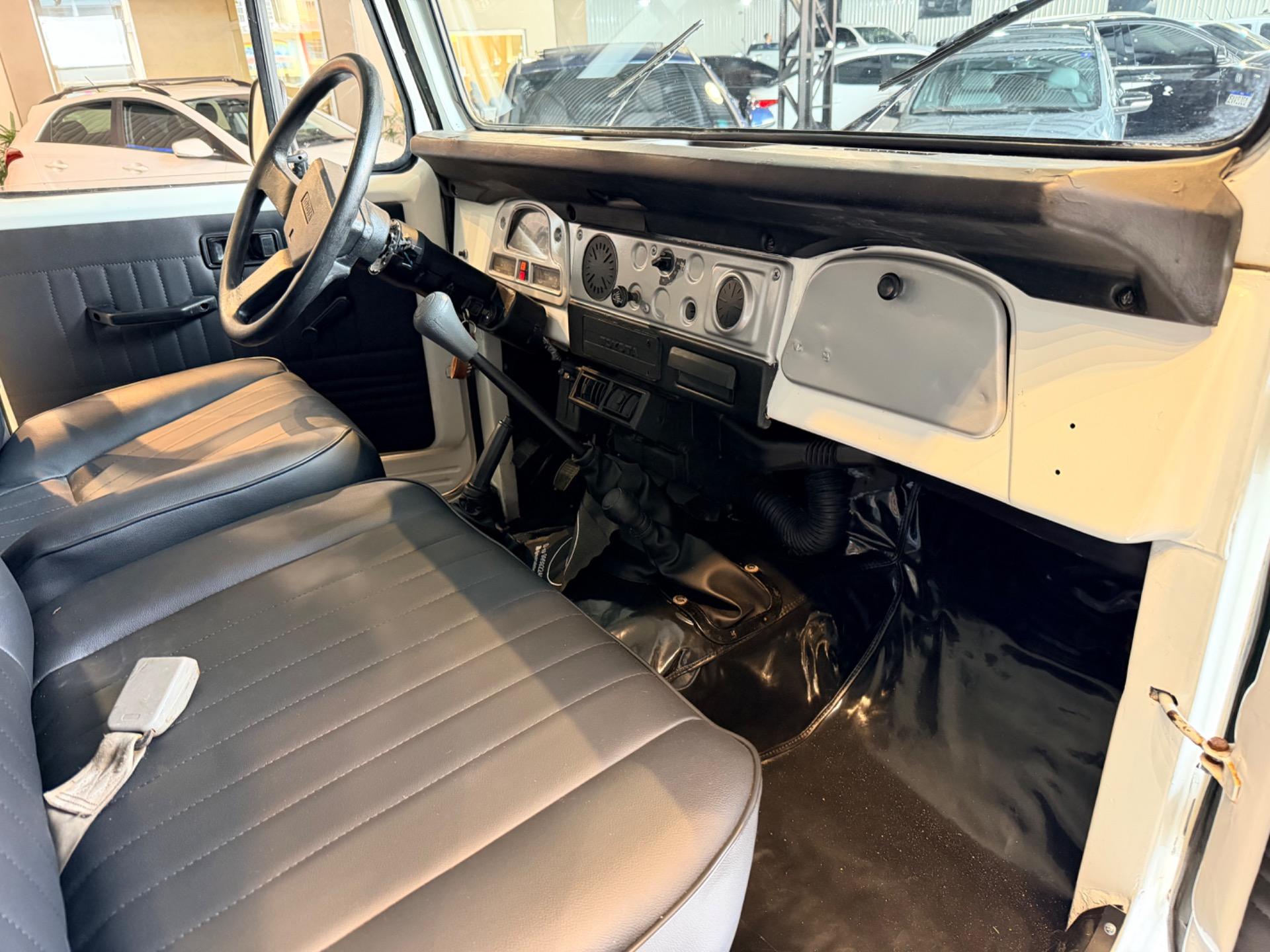 TOYOTA Bandeirante Pick-up - Foto