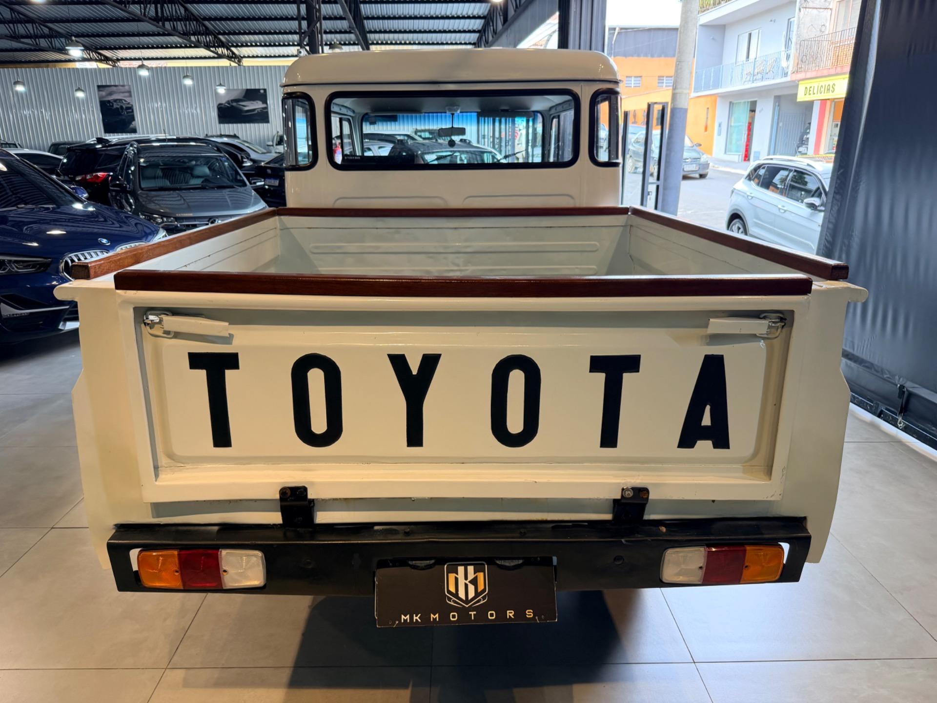 TOYOTA Bandeirante Pick-up - Foto