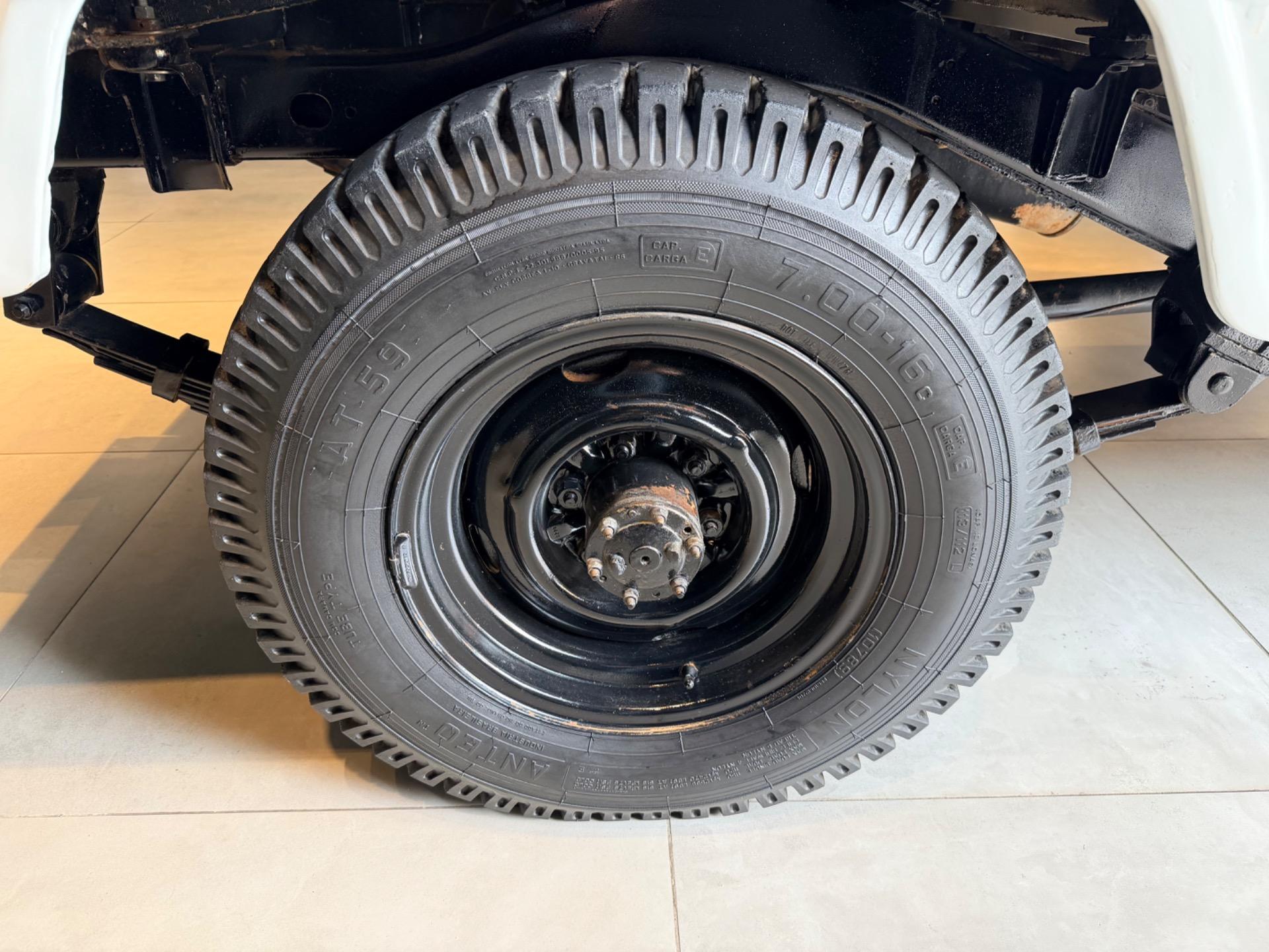 TOYOTA Bandeirante Pick-up - Foto