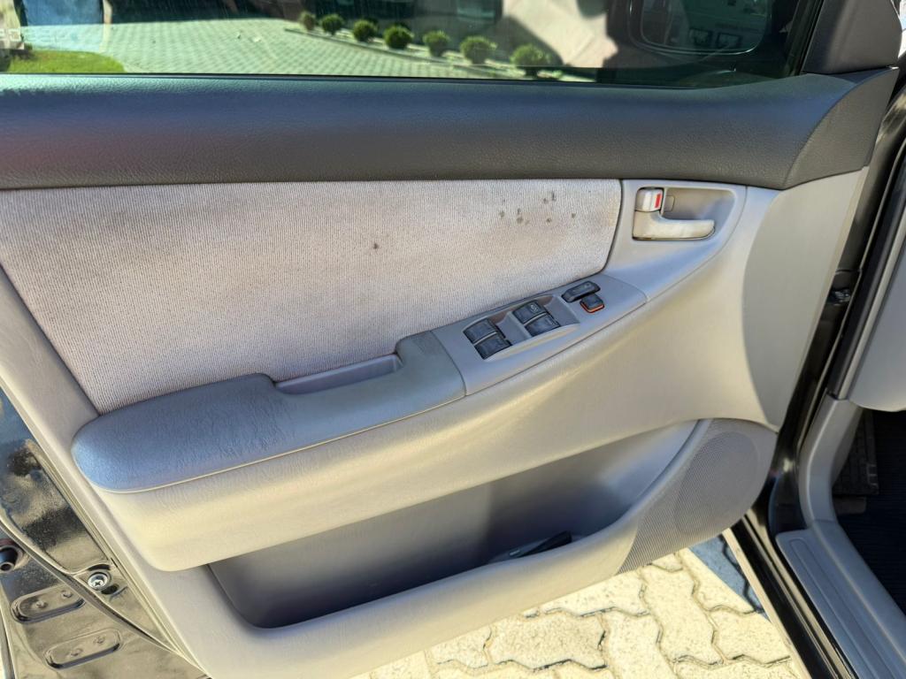 TOYOTA Corolla - Foto