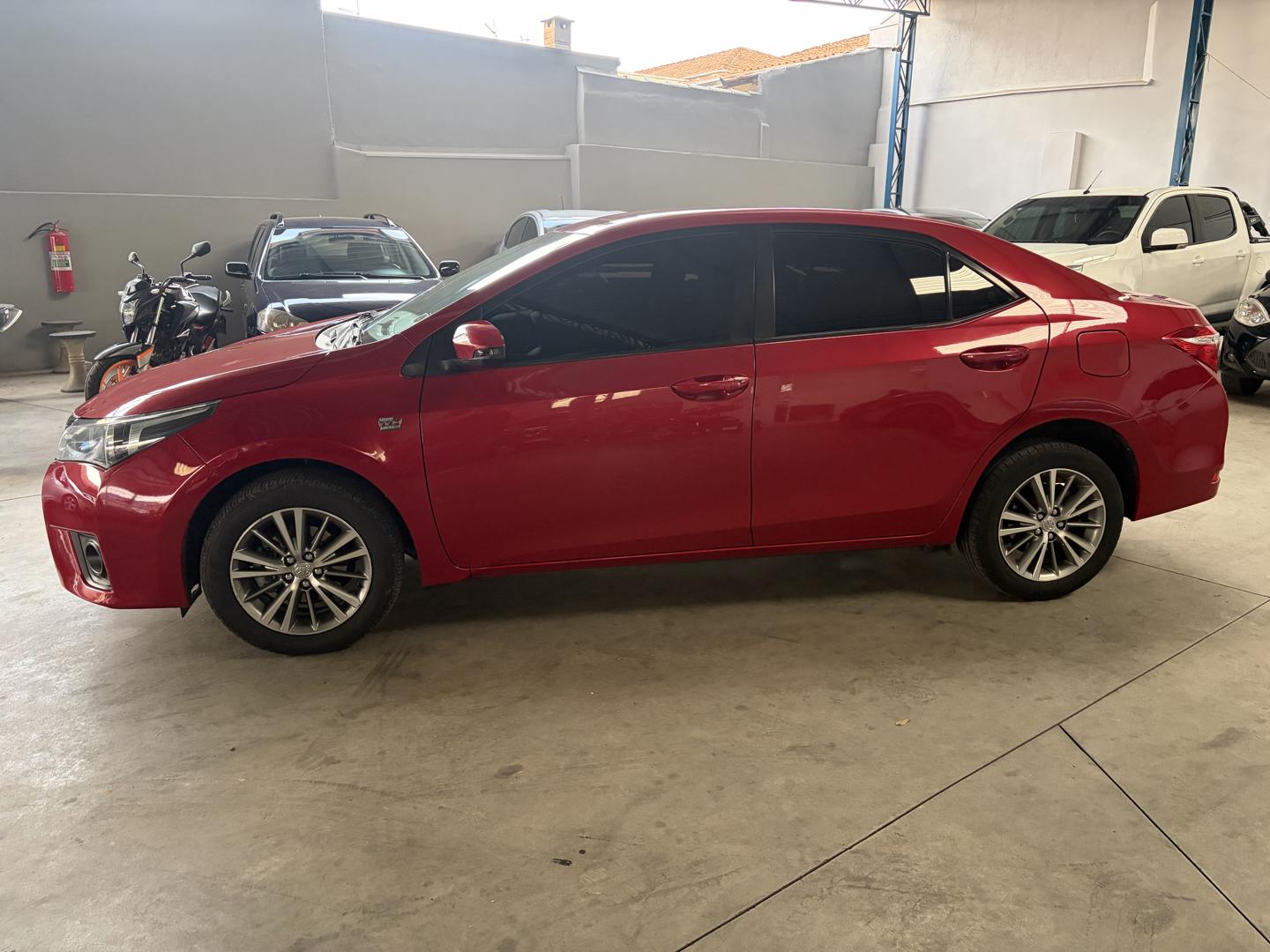 TOYOTA Corolla - Foto