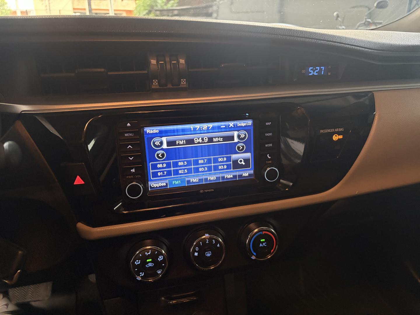 TOYOTA Corolla - Foto