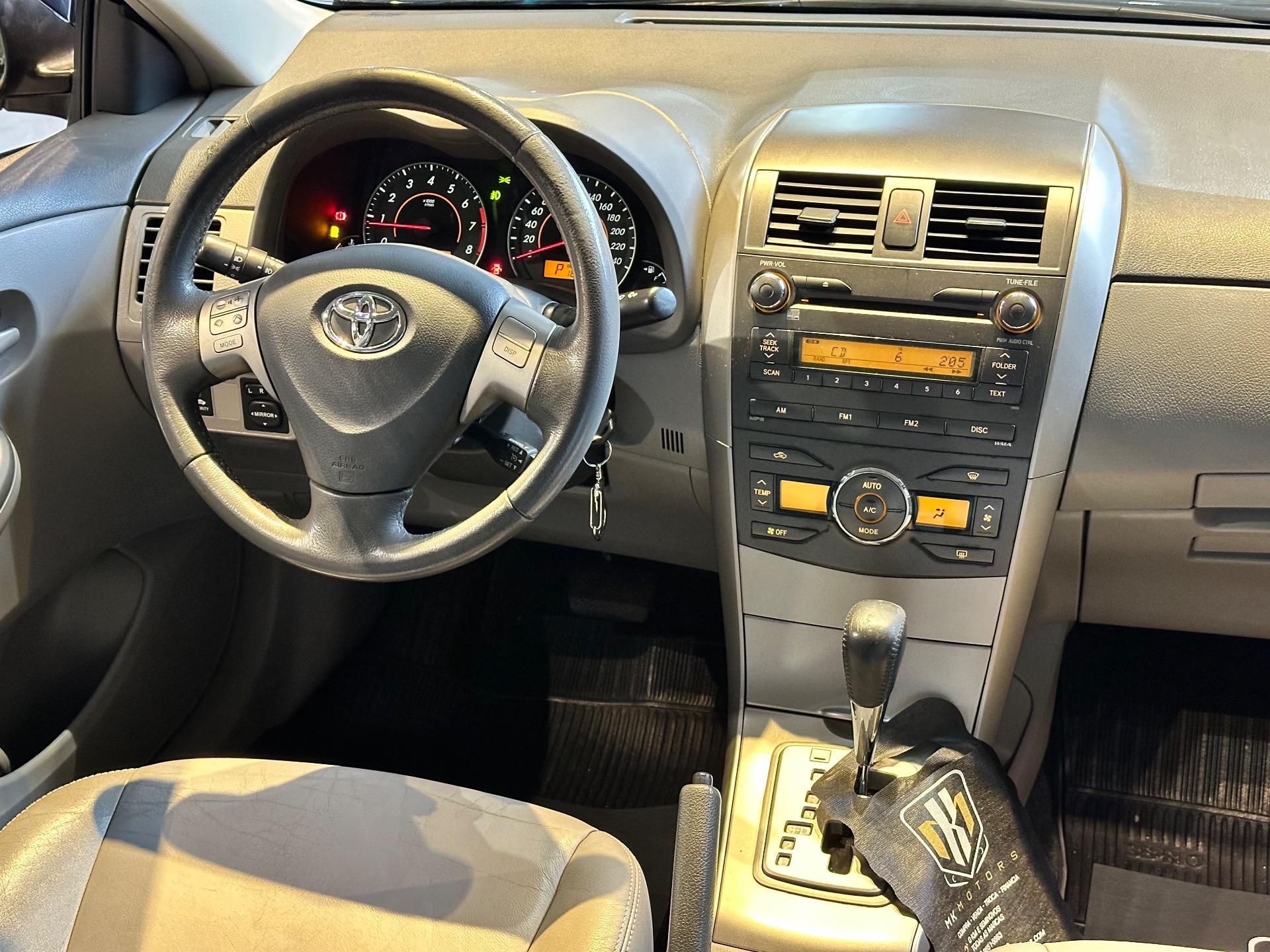 TOYOTA Corolla - Foto