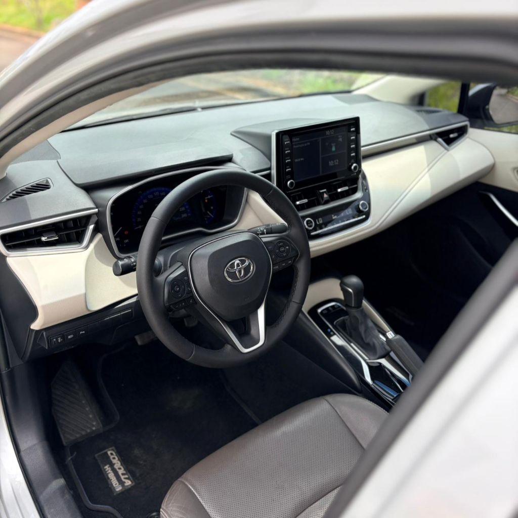 TOYOTA Corolla - Foto