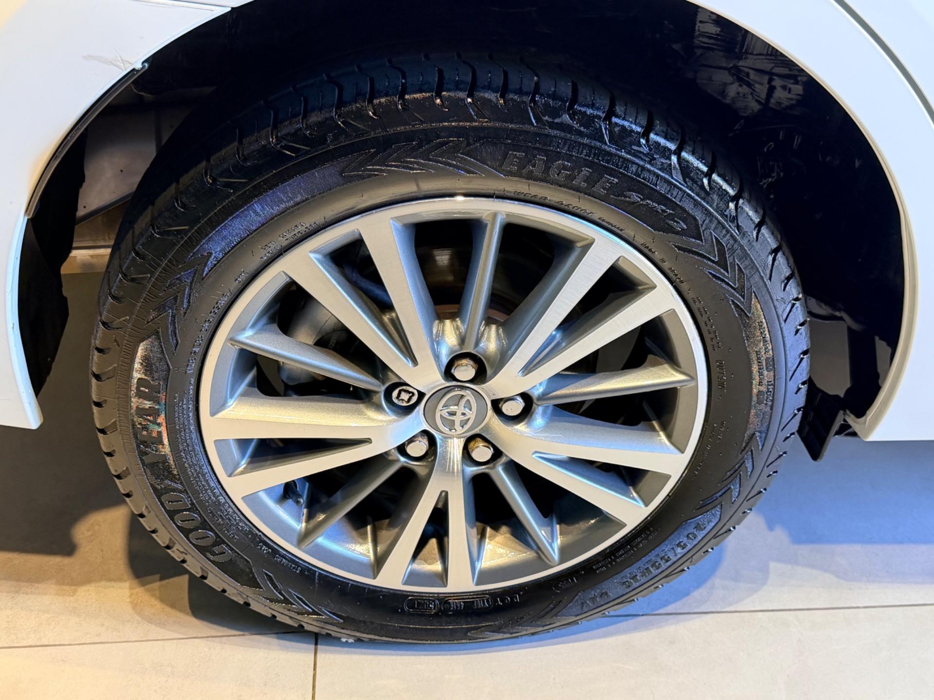 TOYOTA Corolla - Foto