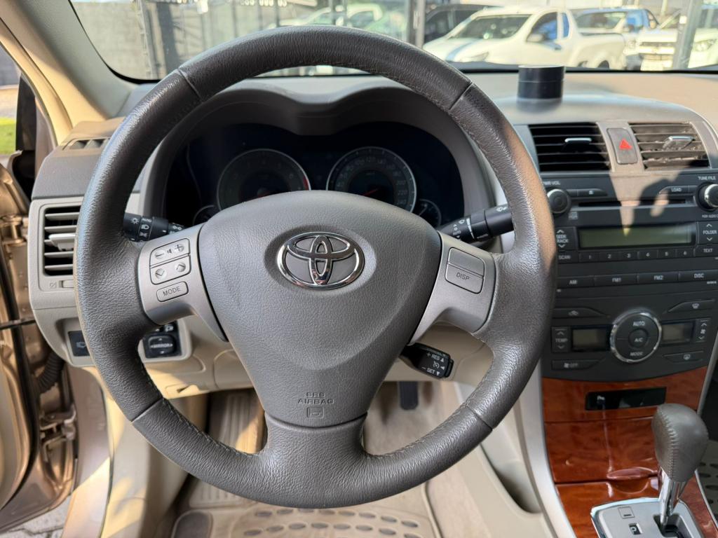 TOYOTA Corolla - Foto
